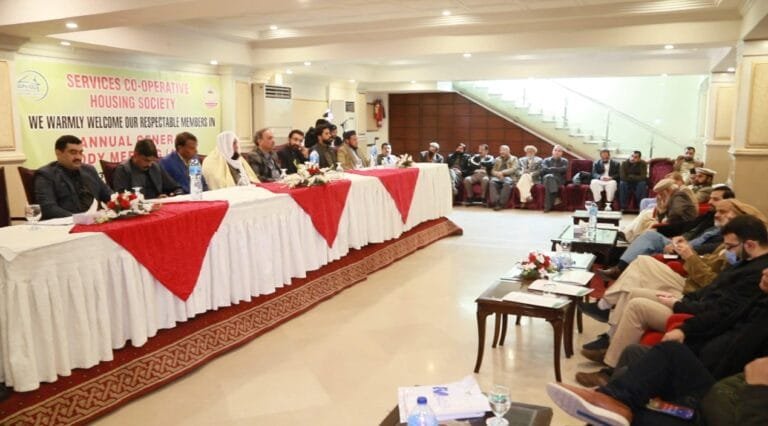 agm13